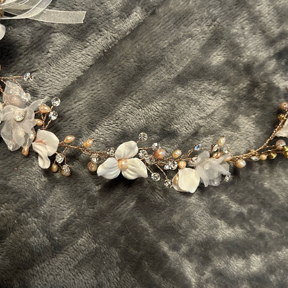 Rose gold head piece! - Picture 2 of 2